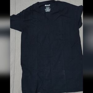 Gildan Small slit neck T-shirt (used)